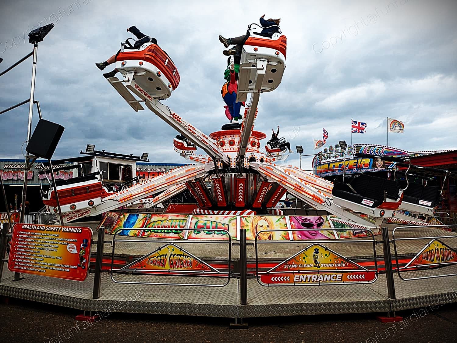 Rainbow Park Crazy Cricket Ride